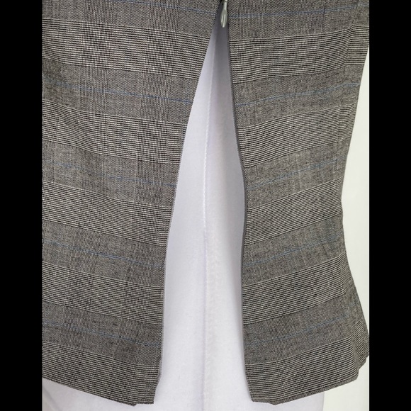 Tahari Sleeveless Top - Size 6 Petite - Picture 5 of 8